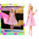 Barbie The Movie Margot Robbie in Pink Gingham Dress Συλλεκτική Κούκλα για 3+ Ετών 30εκ. | Skroutz Cyprus | κουκλα μπαρμπι | barbie doll
